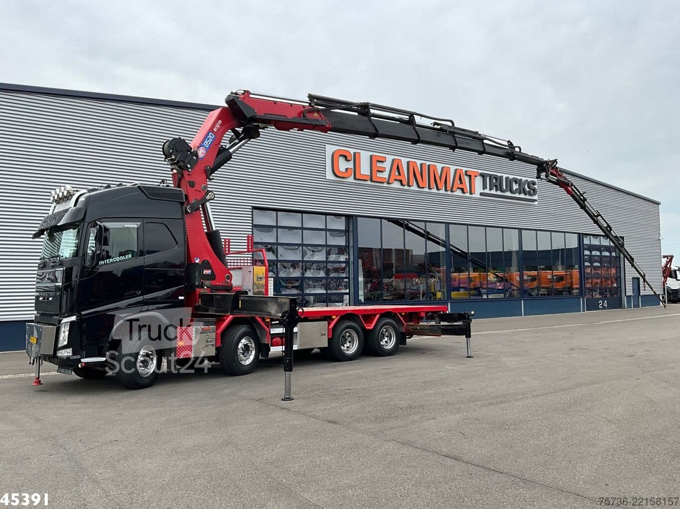 Volvo FH540 autolaadkraan 85tm zijaanzicht